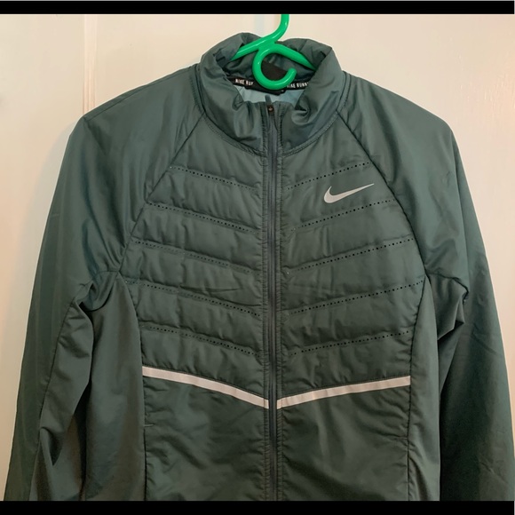 Nike Jackets & Blazers - Nike Aeroloft Jacket